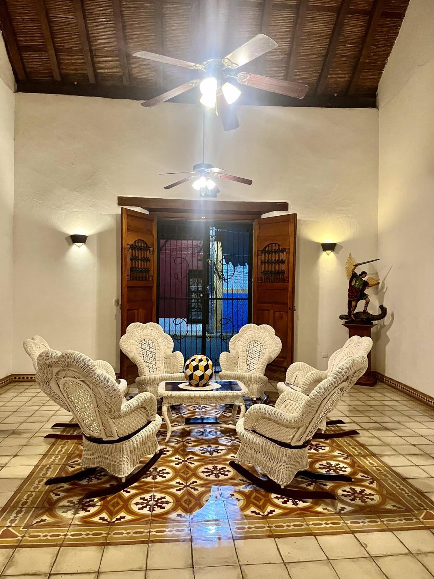 Hotel Boutique Adela Granada Exterior photo