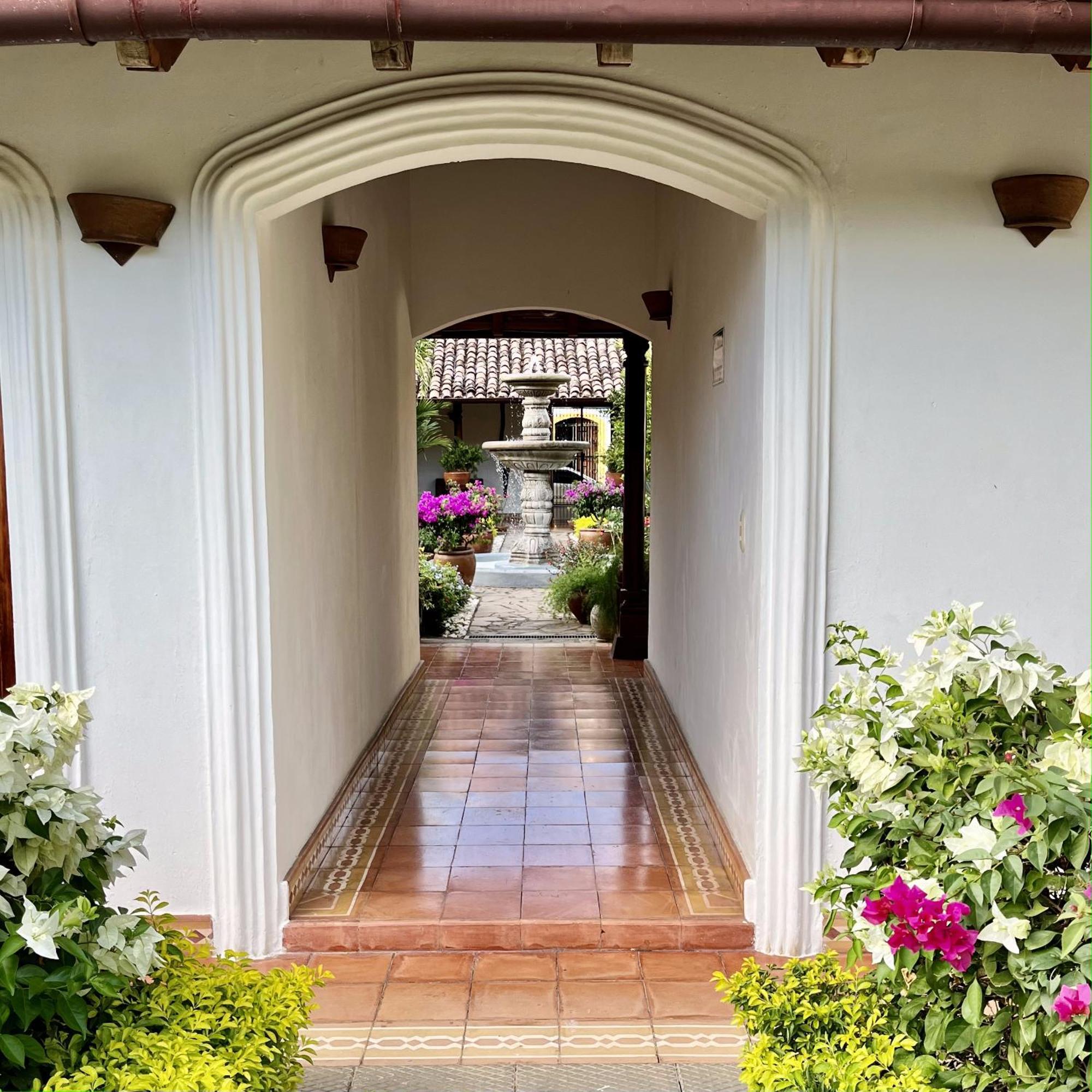 Hotel Boutique Adela Granada Exterior photo